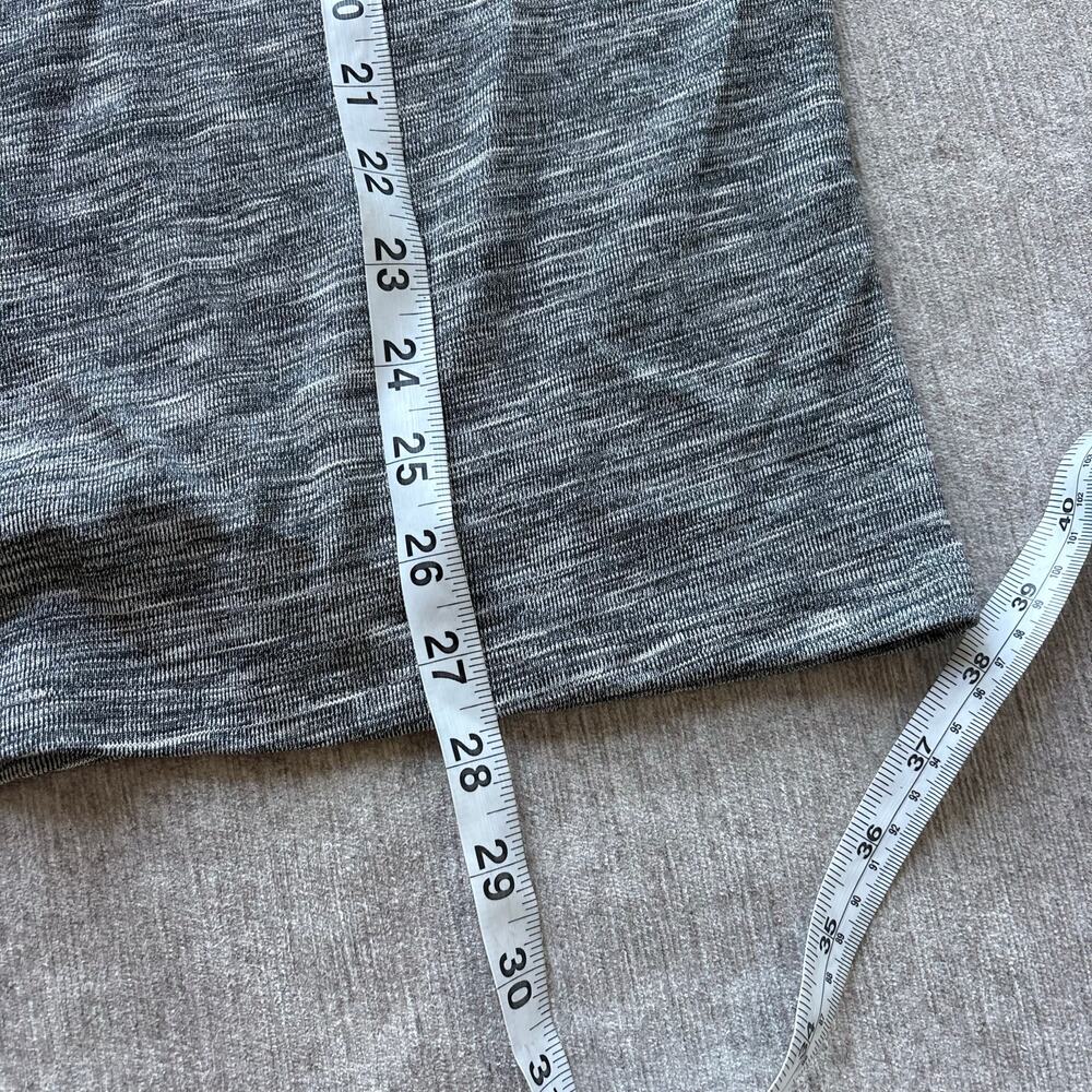 NWT Men’s Theory Grey Top - Picture 4 of 4
